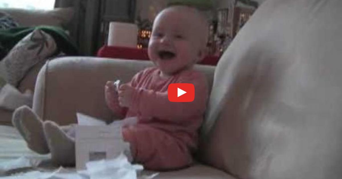 To dziecko zaraża wszystkich swoim śmiechem – jego powód do śmiechu jest niewiarygodny :D