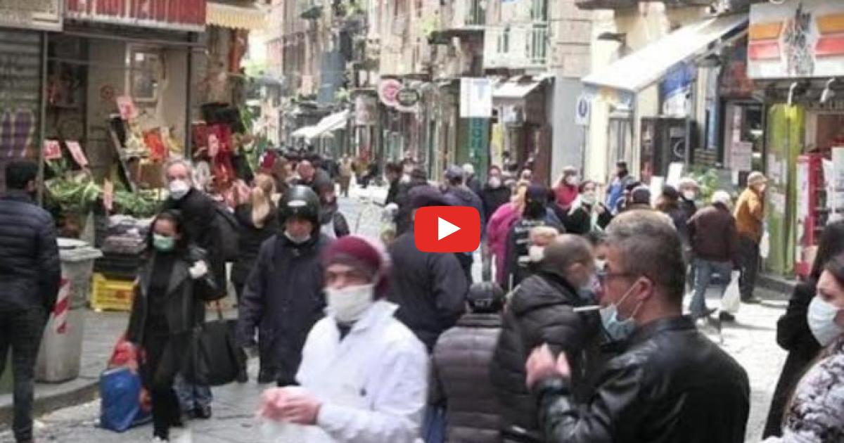 W Neapolu tłumy wyszły na ulicę!