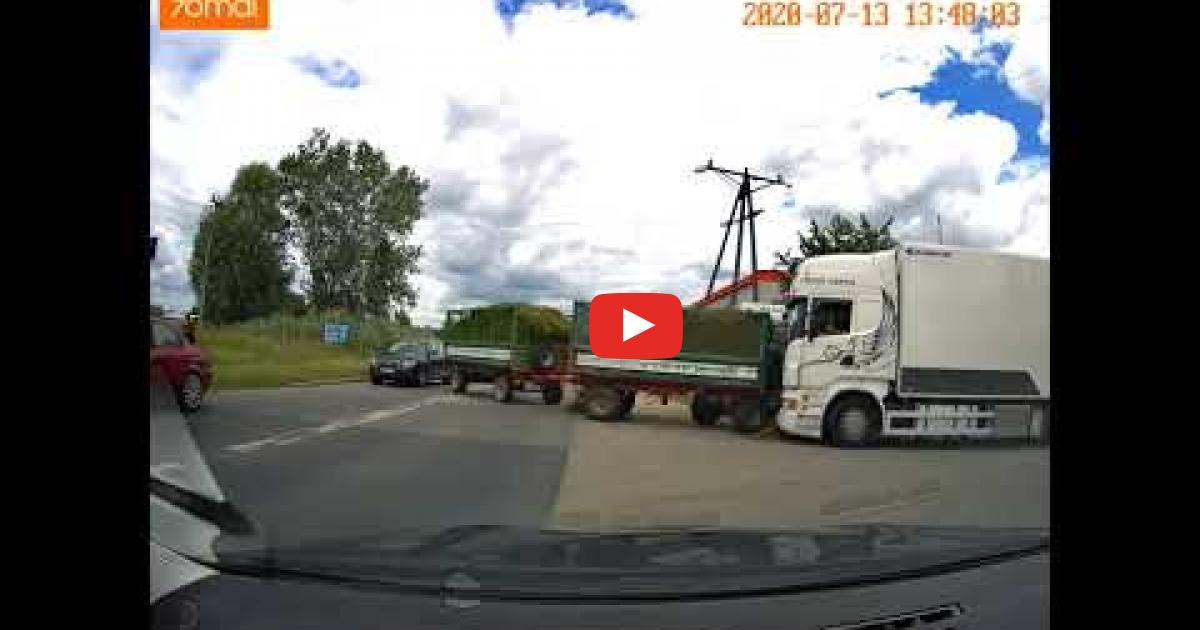 Szybki driffcik traktorem po wymuszeniu pierszeństwa we Wrocławiu :D