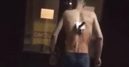 Rosjanin z nożem w plecach wyszedł ze szpitala bo musiał zapalić