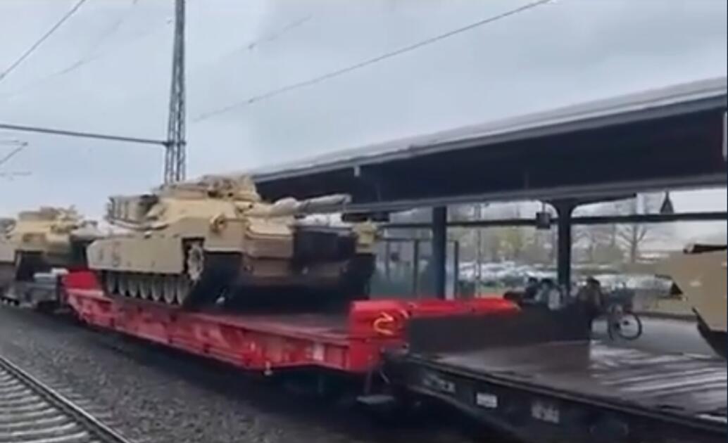 Rosjanie mieszkający w Niemczech są wkurzeni przejazdem Czołgów.